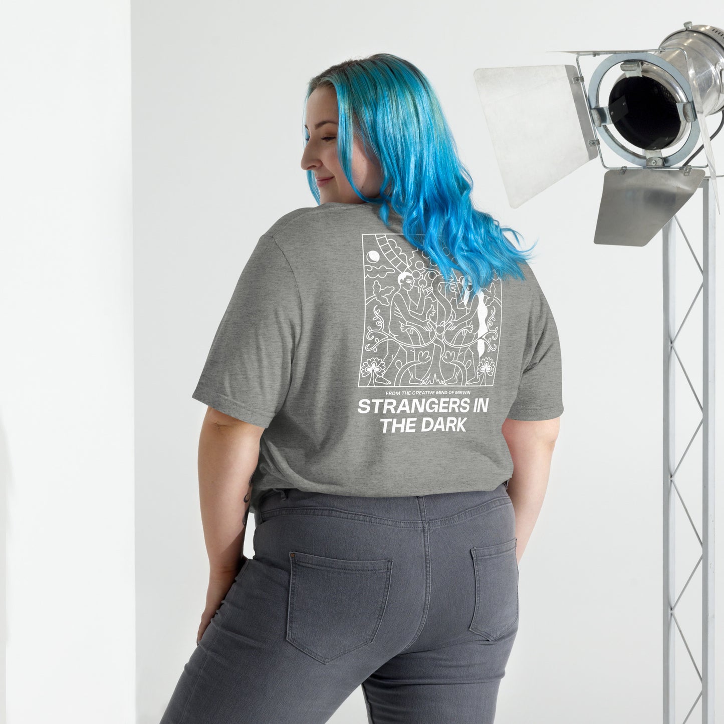 STRANGERS ART SHORT SLEEVE T-SHIRT