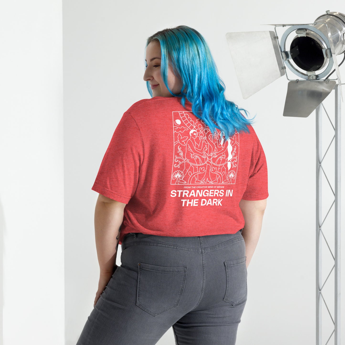 STRANGERS ART SHORT SLEEVE T-SHIRT