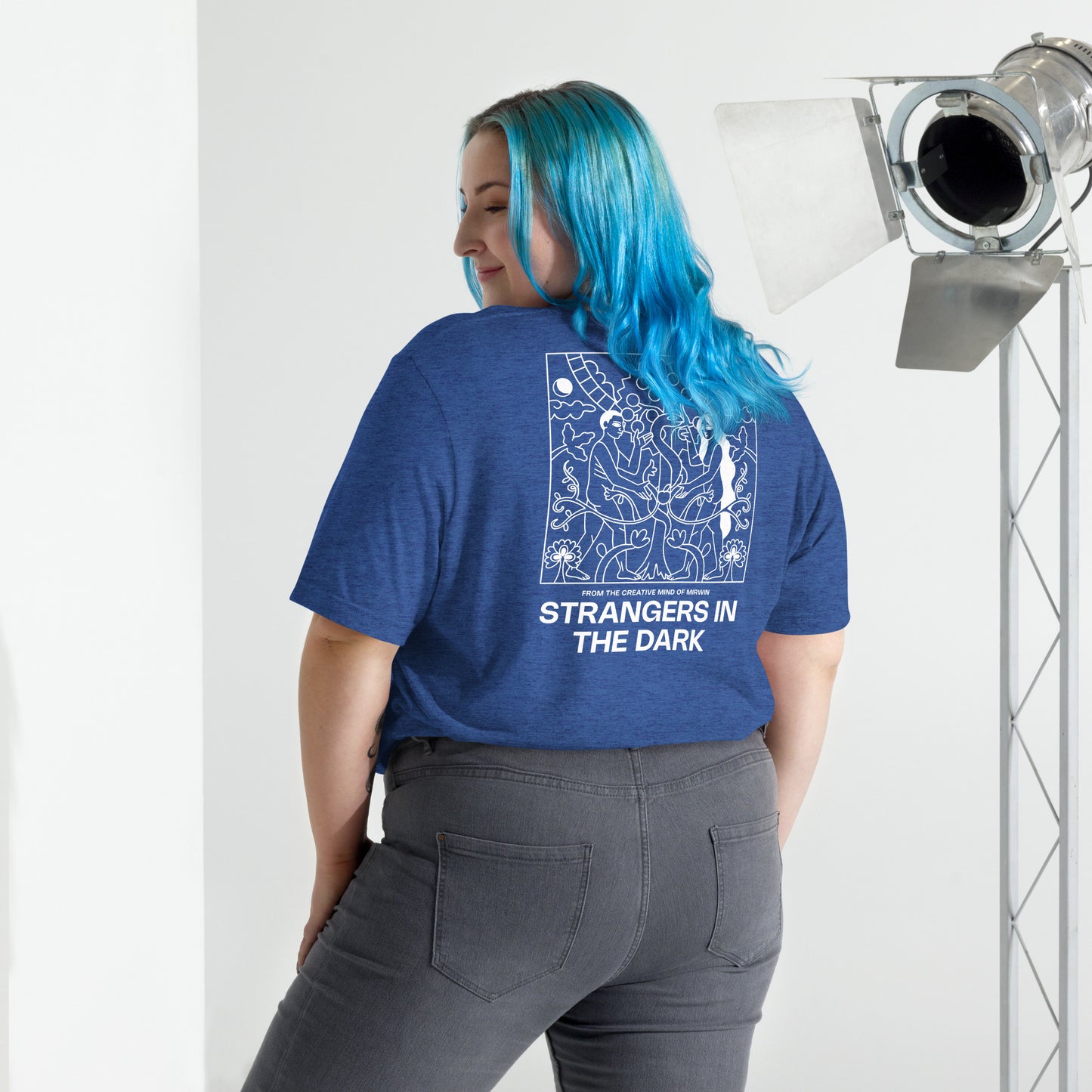 STRANGERS ART SHORT SLEEVE T-SHIRT